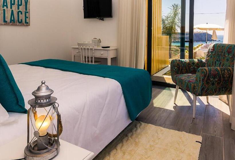 Семейный Номер Superior Вид на Море, Mareta Beach House   Boutique Residence