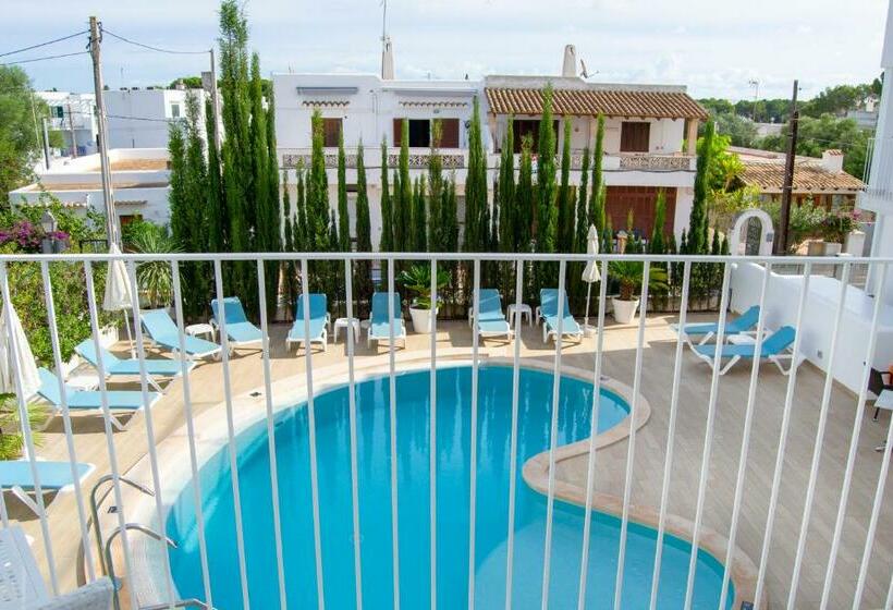 اتاق استاندارد با چشم‌انداز استخر, Inner Hotel Rupit Adults Only