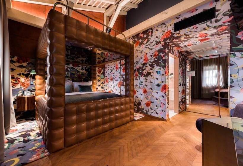 디럭스 룸, Winery & Design Hotel Roxanich