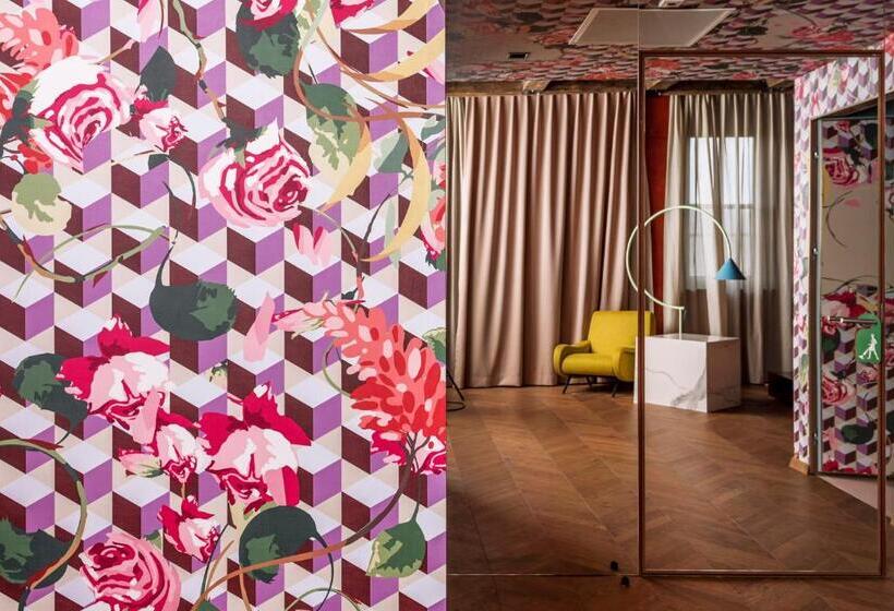 디럭스 룸, Winery & Design Hotel Roxanich
