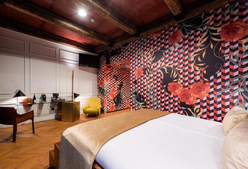 디럭스 룸, Winery & Design Hotel Roxanich