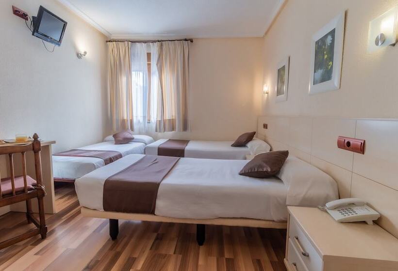 Номер Стандарт Трехместный, Hostal Rural El Caño By Vivere Stays