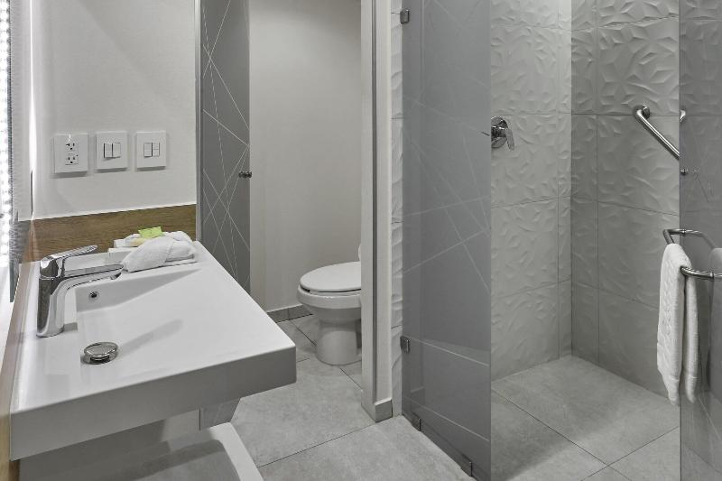スタンダードルーム, City Express Plus By Marriott Tijuana