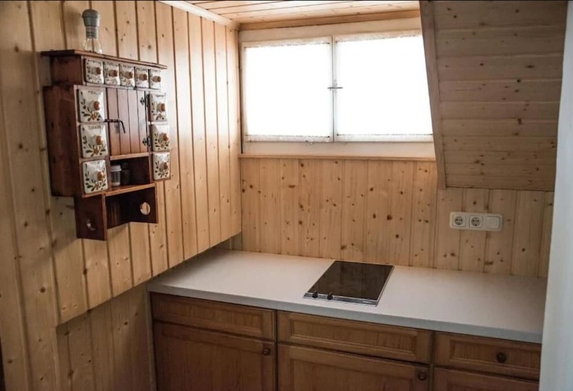 اتاق استاندارد سه تخته با سرویس بهداشتی مشترک, Almhütte & Skihütte Kohlerhaus