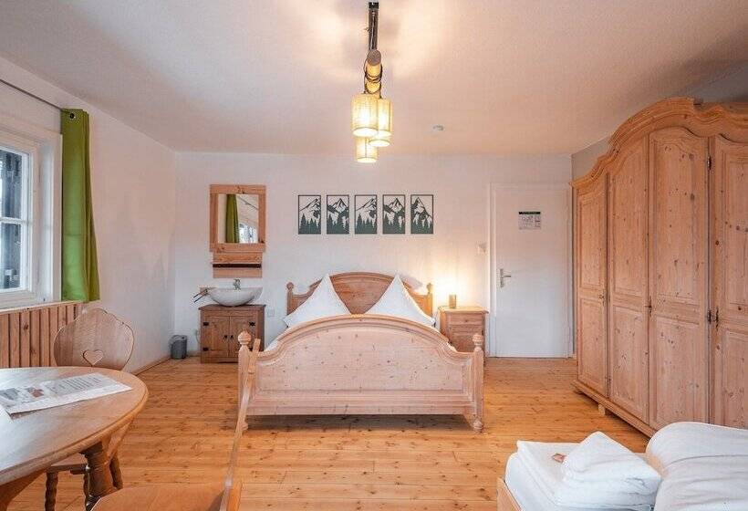 Четырехместный Номер Стандарт, Ron´s Guesthouse