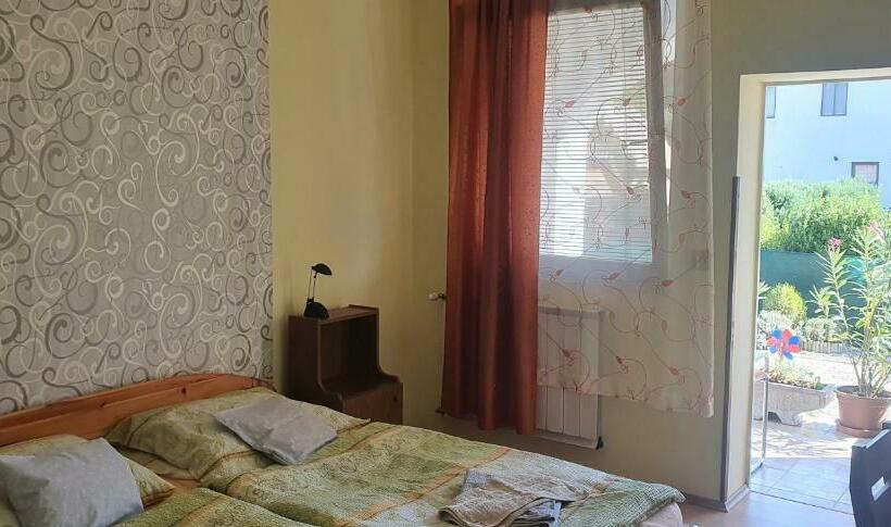 Номер Стандарт, Janika Pension