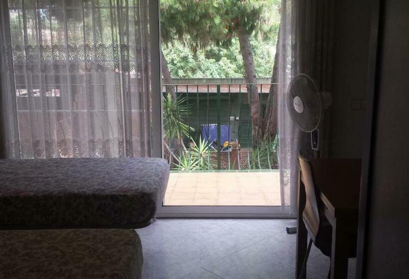 Номер Стандарт, Hostal Porta De Ferro