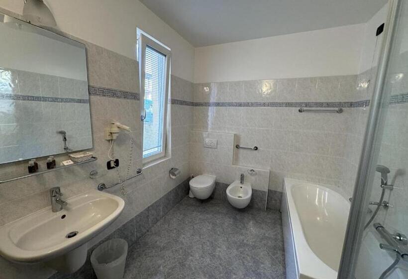 Апартаменты 2 Спальни, Residence Letizia