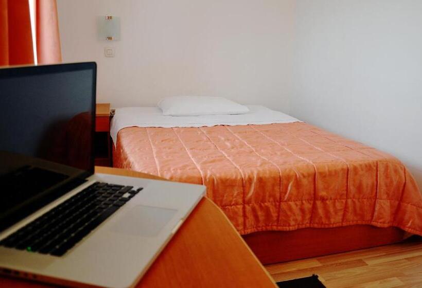 اتاق لوکس یک تخته, Guesthouse Bajc