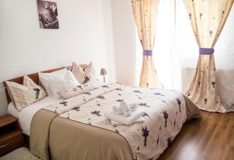 디럭스 자쿠지룸, Camere De Inchiriat Cascada