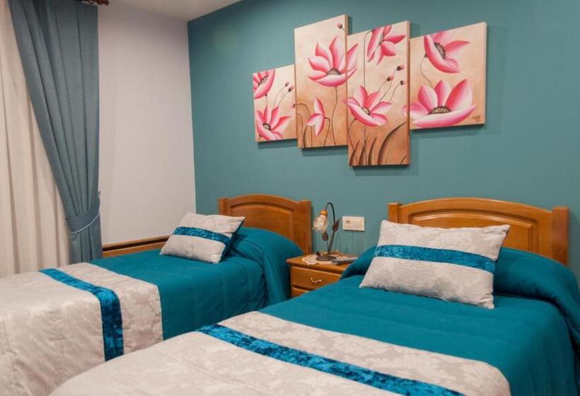 اتاق استاندارد, Hostal Tribal