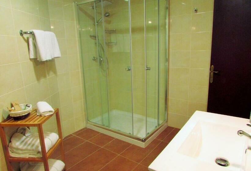 Номер Стандарт, Hostal Can Bassalis
