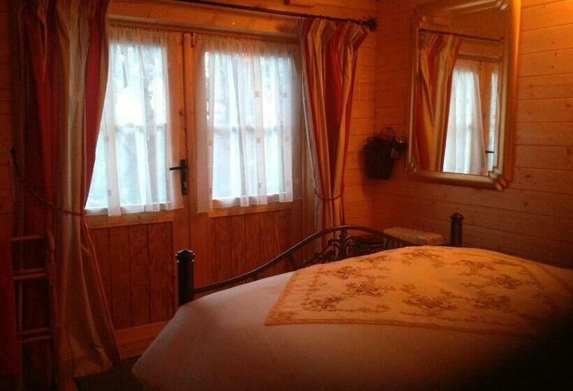 Номер Стандарт, Alice Guest House