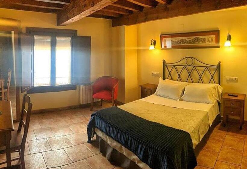 اتاق استاندارد, Hostal San Pedro