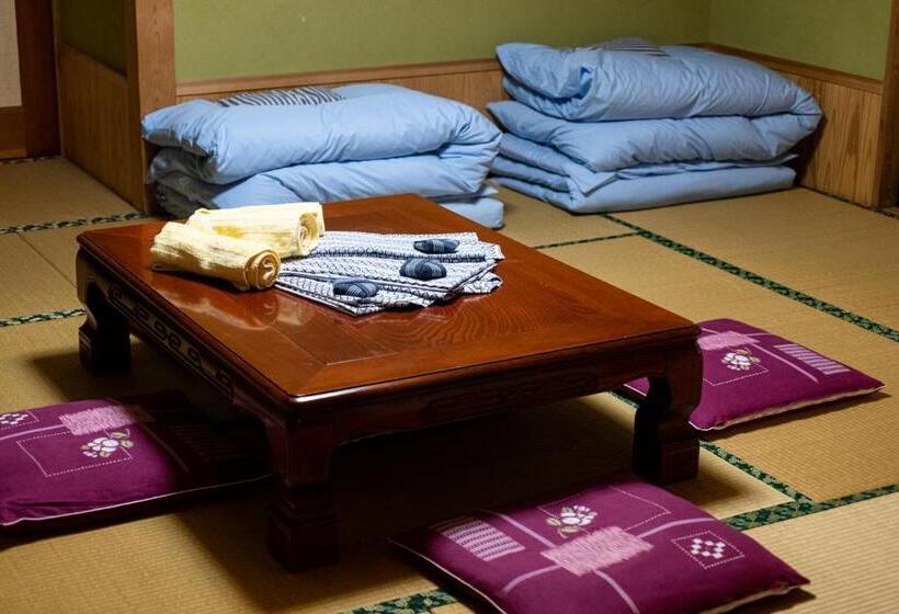 Четырехместный Номер Стандарт, Toemu Nozawa Lodge