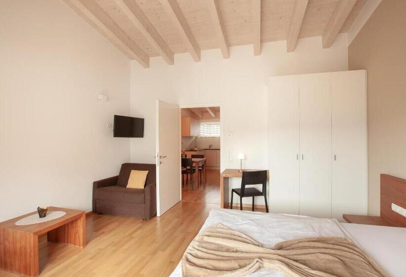 شقة غرفة واحدة, Residence Panorama