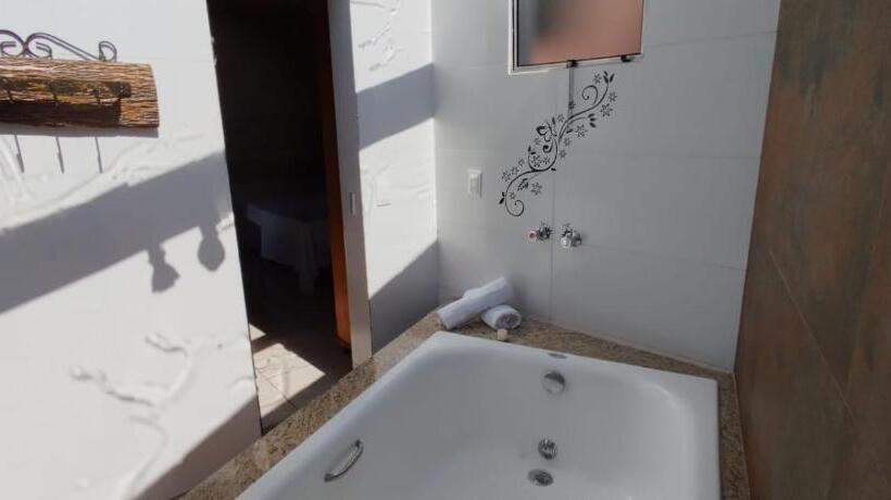 Suite com Hidromassagem, Pousada Sitio Das Flores 12 Km De Macacos Nova Lima