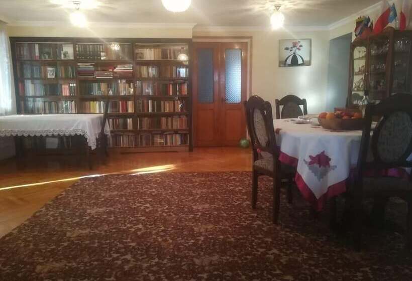 اتاق استاندارد, Kharabadze