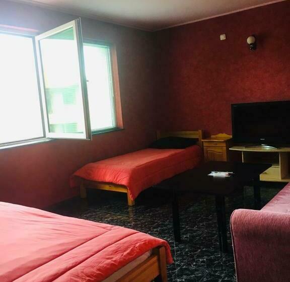 标准三人间, Guest House Dobrev