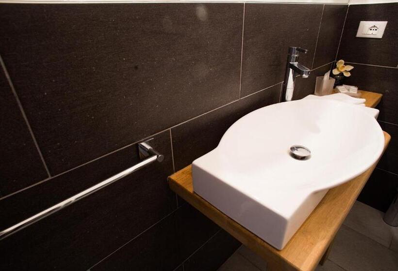 اتاق استاندارد, Le Erbe Guest House