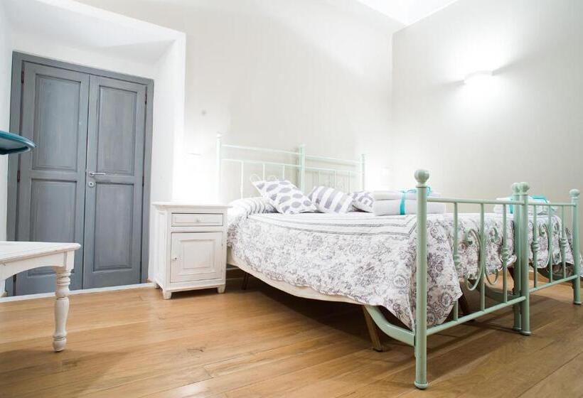 اتاق استاندارد, Le Erbe Guest House