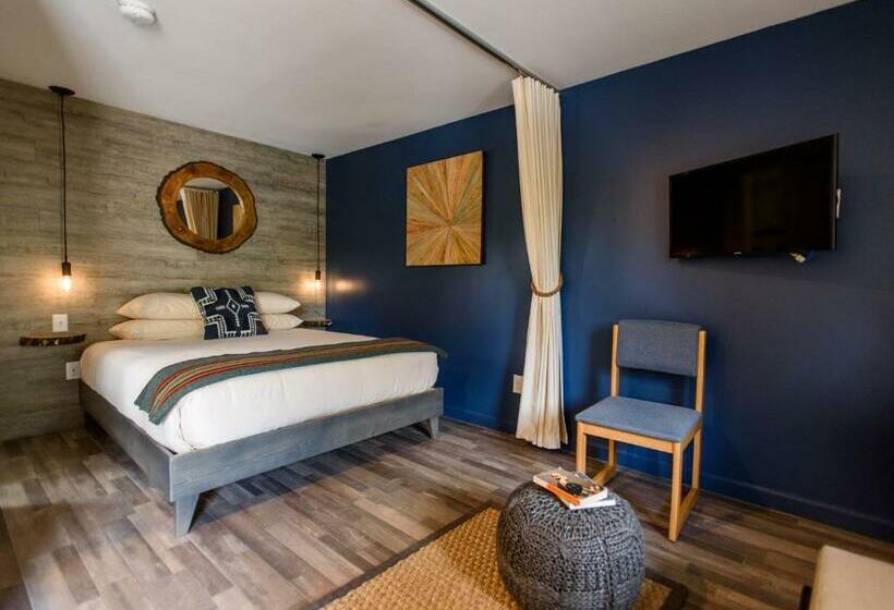 디럭스 룸, Treehouse Lodge