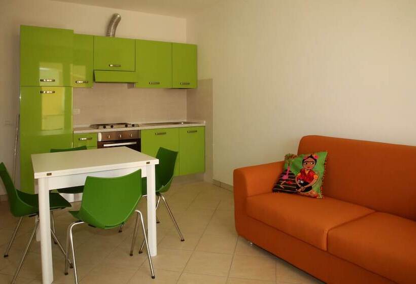 Апартаменты Comfort 2 Спальни, I Cinque Pini