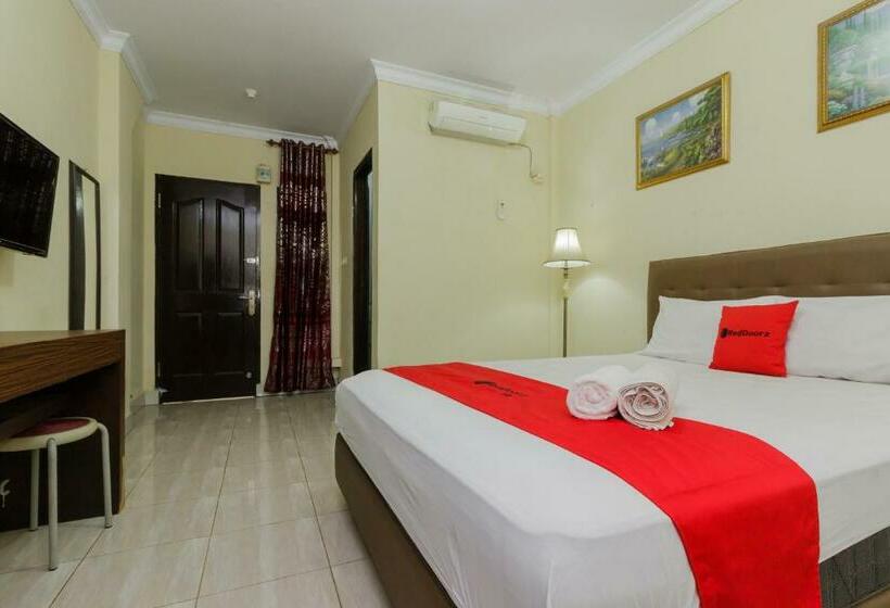Номер Стандарт, Reddoorz @ Malalayang 2 Manado