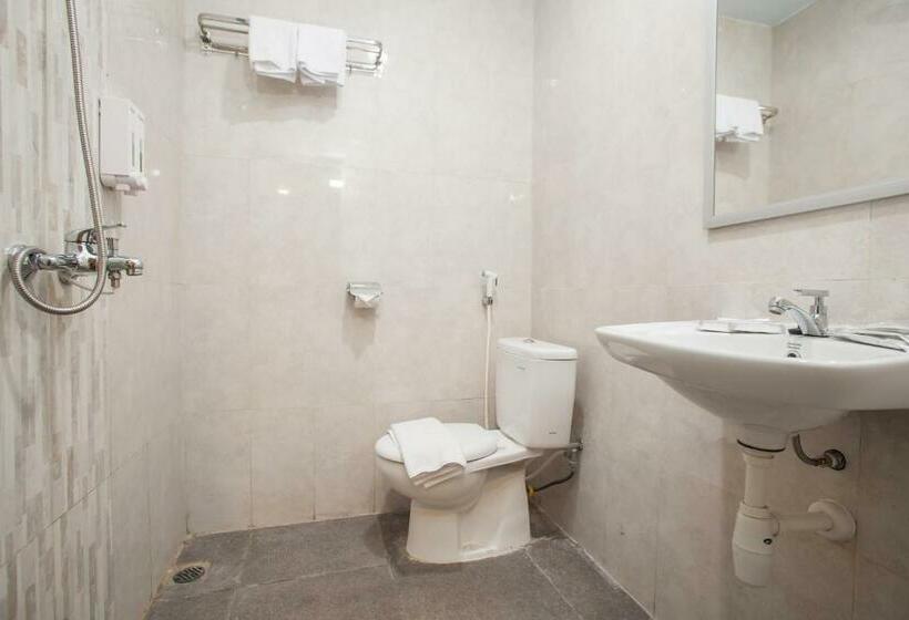 سوییت, Reddoorz Premium @ Jalan Cengkeh Malang