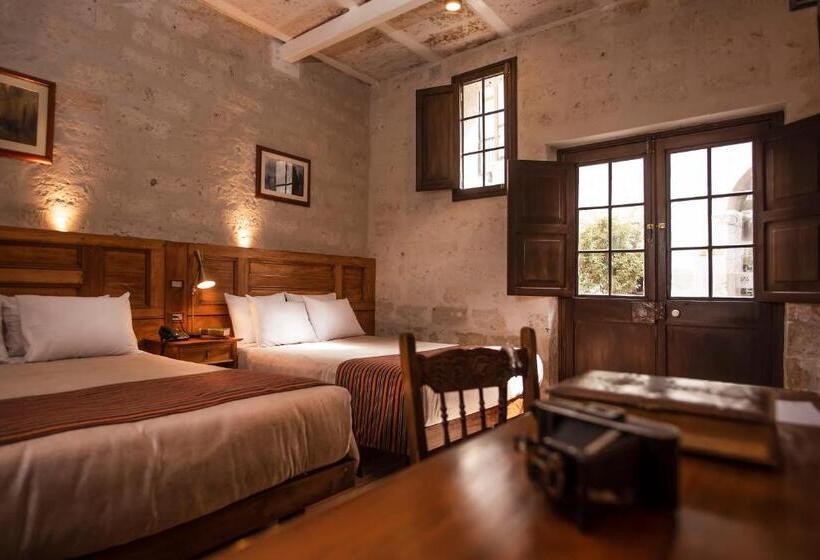 جناح جونيور, Acolpacha Tambo Boutique