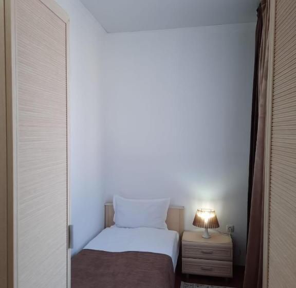 Economy Triple Room, апарт отель Welcome