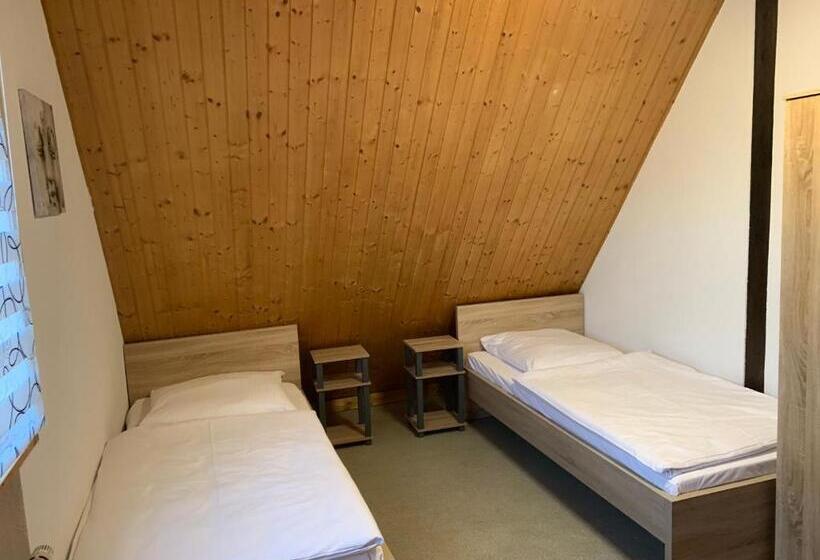 标准三人间, Ab Apartment Objekt 122