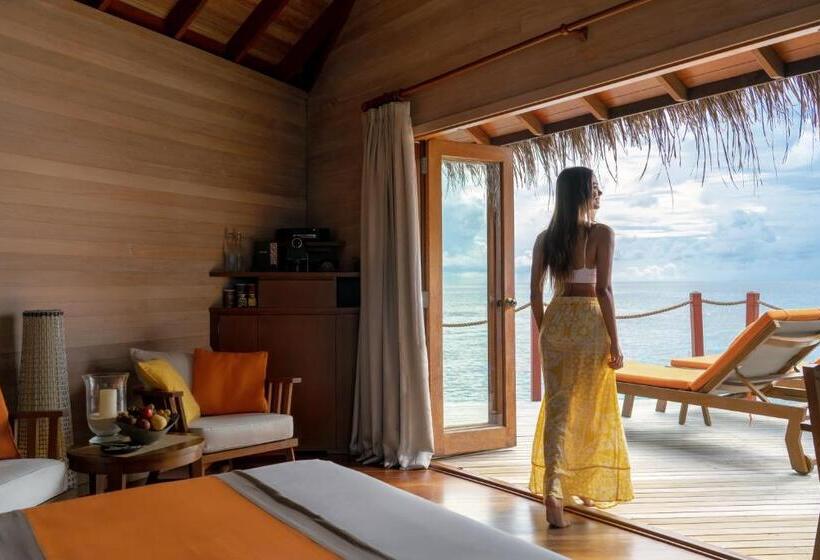 ویلای 1 خوابه, Mirihi Island Resort