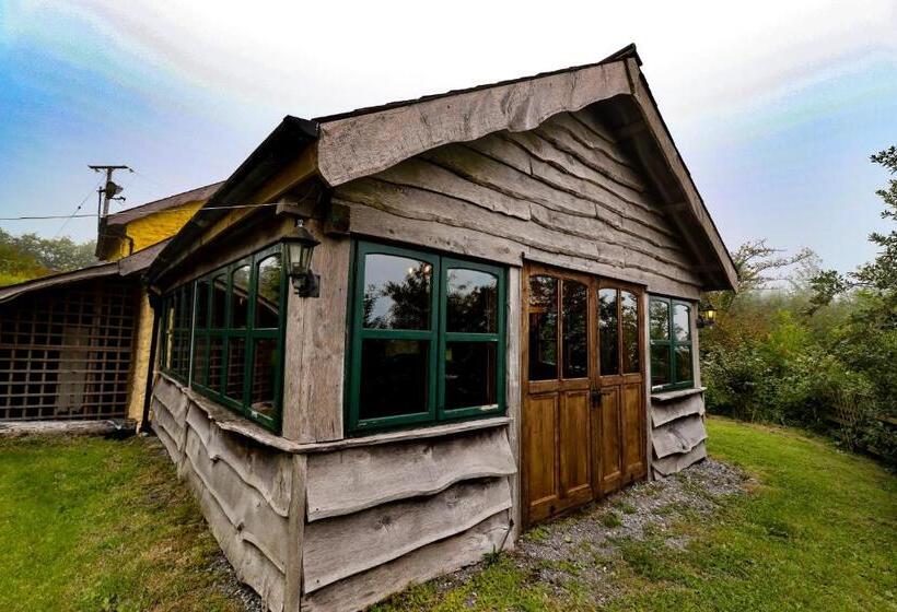 Дом 1 Спальня, Bryngolau
