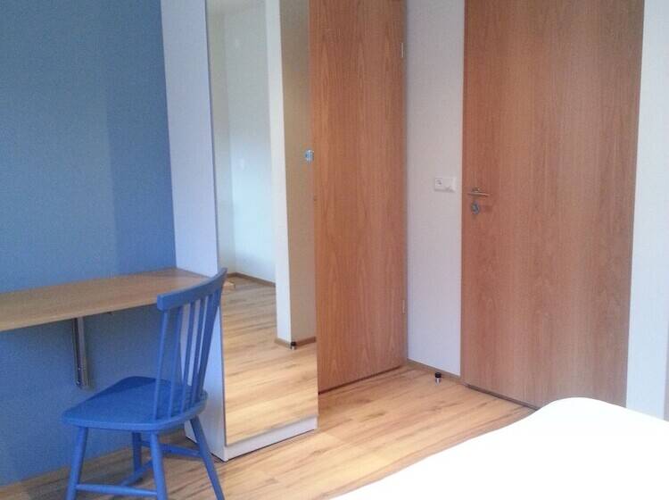 اتاق استاندارد چهار تخته, Seydisfjördur Guesthouse