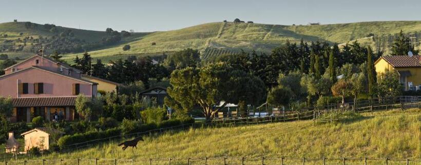 اتاق لوکس, Bio Agriturismo Il Melograno Di Banditella