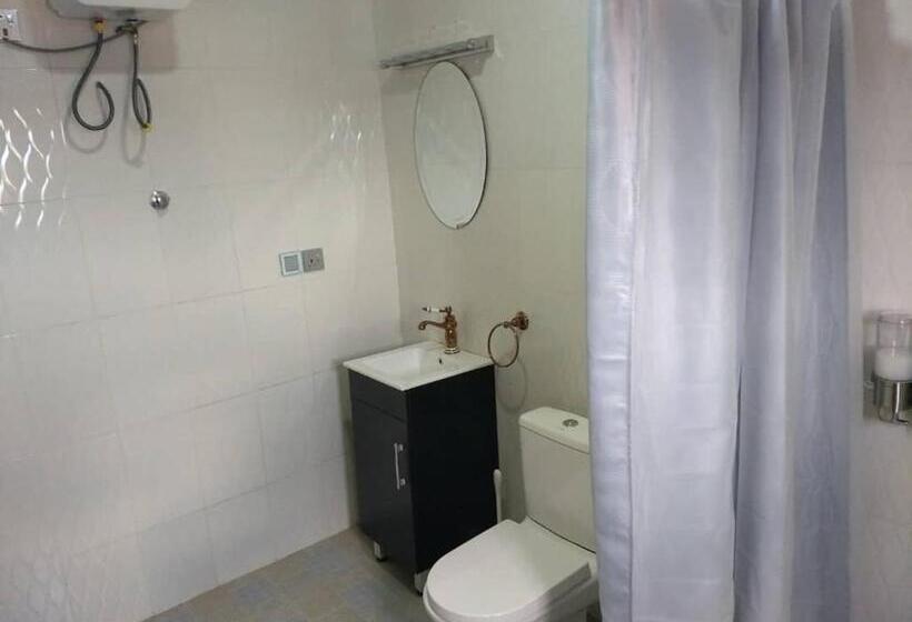 سوییت اجرایی, The Winford Boutique Hotel Achimota