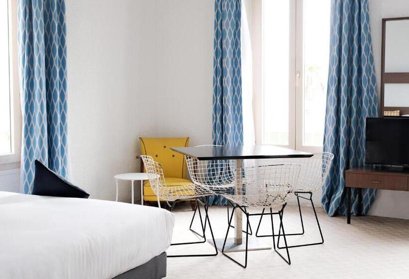 استودیوی استاندارد با چشم‌انداز دریا, Residence Le Beau Rivage