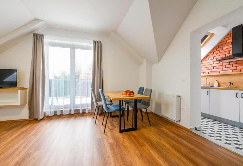 Студия Стандарт, Berill Suites