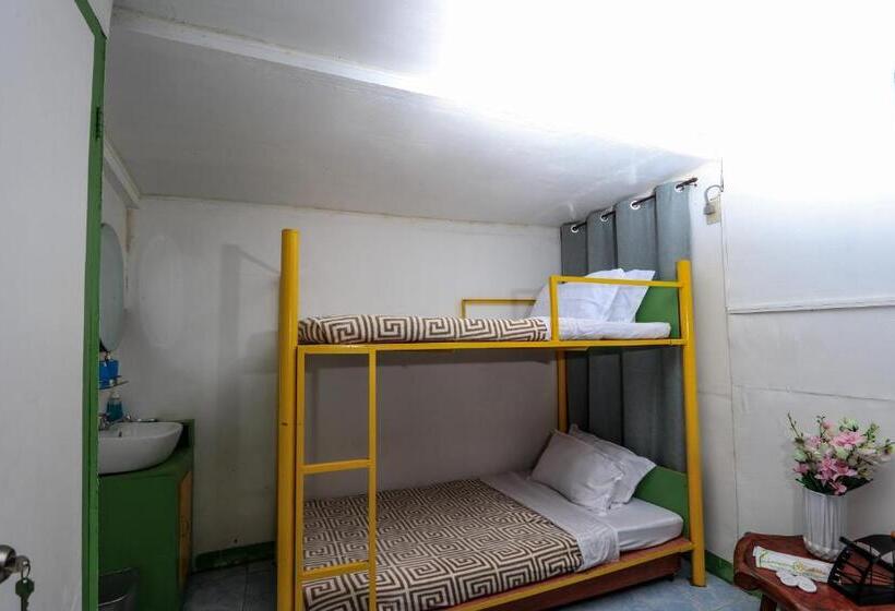 בקתה סטנדרטית, Lanzones Cabana