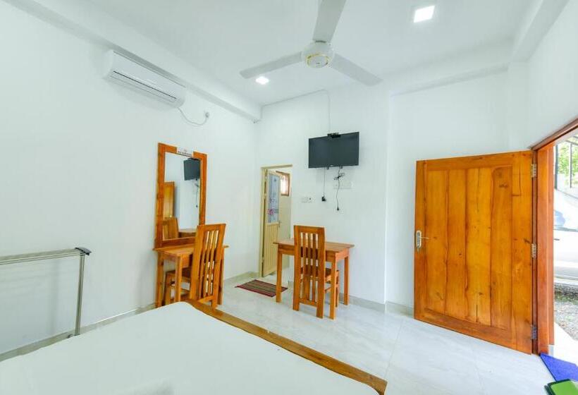 Номер Deluxe, Andarawewa Nature Resort