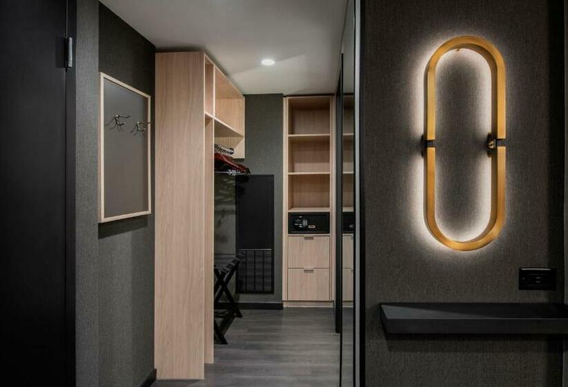 带大床的标准工作室, Residence Inn By Marriott Calgary Downtown/beltline District