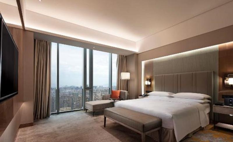 Deluxe Suite King Bed, Hilton Taizhou