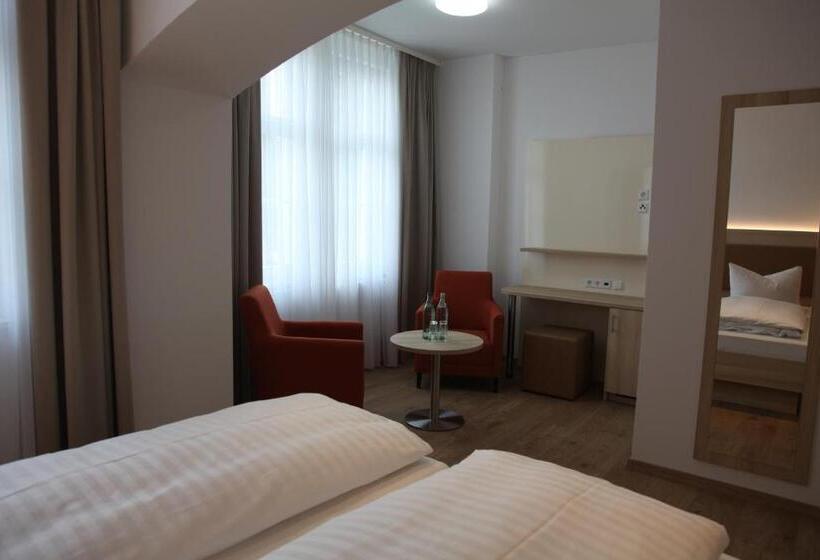 Семейный Номер, Schützen Hotel & Conceptstore
