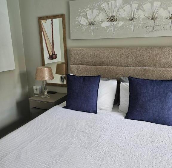 Семейный Номер, The Armagh Guesthouse