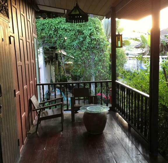 Номер Стандарт с Балконом, Lotus Place Sukhothai