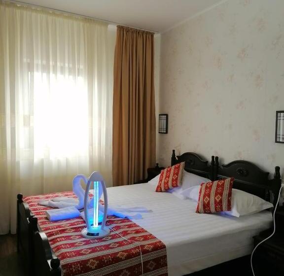 Habitación Estándar con Balcón, Hanul Hora Romaneasca