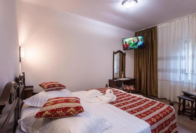 Habitación Deluxe con Balcón, Hanul Hora Romaneasca