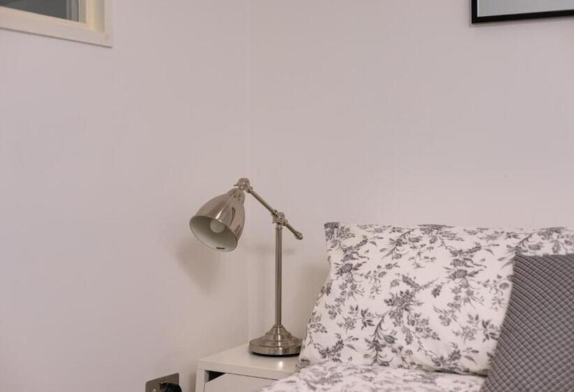 Апартаменты 1 Спальня, Reading Kings Road Lodge By Creatick Apartments