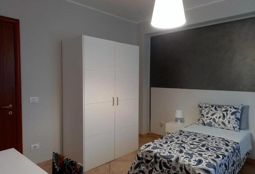 اتاق استاندارد یک نفره, Radices Bed & Breakfast